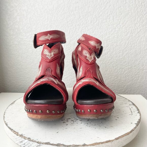 Lane Boots LEXINGTON Womens Red Wedges 8 Western Sandals Cowgirl Wooden Heels - Picture 5 of 11